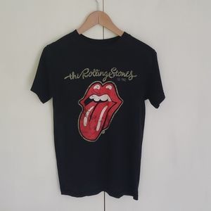 Rolling Stones black tshirt